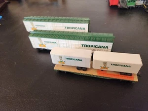 Tyco Tropicana Freight Car Train Set - Picture 1 of 4
