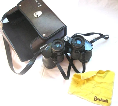 Bushnell Insta-Focus Zoom Binoculars w Case 7x35 Field At 7x PRE-OWNED - Image 1 of 4