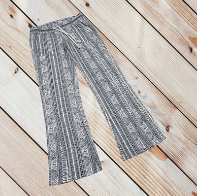 Pantalón acampanado ROXY S negro/blanco estampado 55% lino Oceanside Foto 1 de 4