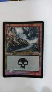 MTG Chinese FOIL INVASION SWAMP LP/EX #342 MAGIC THE GATHERING BASIC LAND - Picture 1 of 1
