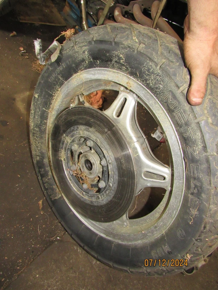 Honda GL1000 1978 Goldwing cubo de llanta trasera Foto 1 de 1