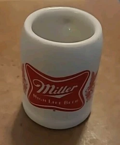 MILLER High Life Mini CERVEZA Shot VIDRIO Cerámica 2 3/8" Palillo de Dientes Soporte Barra Promo - Imagen 1 de 6