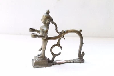 古董纯色黄铜精美印度教深拉克斯米雕像寺庙艺术油灯NH4059 — 第 1/4 张图片