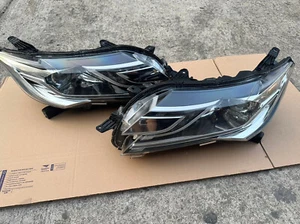 Perfect 2016-2020 Mitsubishi Pajero Shogun sport Headlight Left Right Pair - Picture 1 of 14