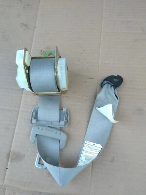 Cierre de hebilla gris asiento derecho pasajero Toyota Avalon 2000 2001 2002 2003 2004 Foto 1 de 4