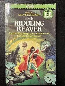 The Riddling Reaver - Fighting Fantasy 1986 1st/1st Green Banner VG - Imagen 1 de 9