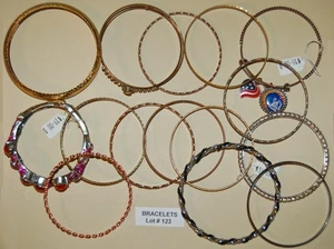 VINTAGE JEWELRY Bracelets 15 Pieces Nice Bargain Lot! Lot#123 - Picture 1 of 6