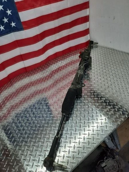 2006-2010 Chrysler 300 Steering Gear/Rack Power Rack and Pinion RWD OEM Foto 1 de 4