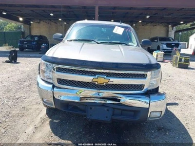 Used Washer Fluid Reservoir fits: 2013 Chevrolet Silverado 1500 pickup  Grade A - Image 1 of 4