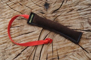 Beißwurst Leder 20 x 3 cm, 40cm Band, Apport Dummy Hundesport Suchhund Bringsel - Bild 1 von 1