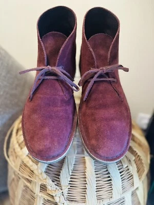 Botas Clarks Desert para Hombres Diseñadas en Inglaterra Borgoña Talla EE. UU. 10 Raras Envío Rápido Foto 1 de 4