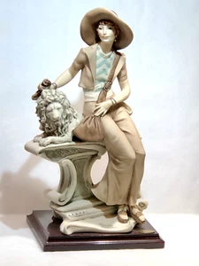 Giuseppe Armani ROBERTA Ragazza Con Leone Di Pietra Girl w/ Stone Lion Sculpture - Picture 1 of 13
