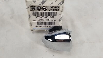 正品 Mopar 2016 - 2021 菲亚特 500X 门把手盖右前 6AQ48SZ0AA — 第 1/3 张图片