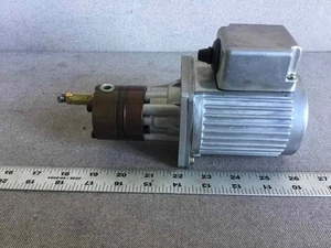 Showa Induction Motor M211E - Picture 1 of 5