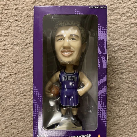 NBA Hedo Turkoglu, Sacramento Kings Basketball Bobblehead, Carl's Jr. w/box 2003 Cover