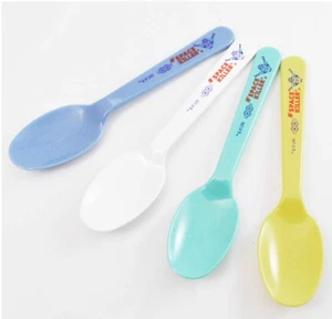 Spoon 4-piece minions set is durable and strong AS resin - Picture 1 of 2