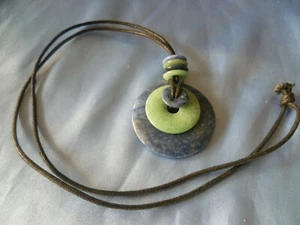 Damenhalskette Edelsteine (7 Donuts),Achat, Aventurin am Lederband, 82 cm, neu - Bild 1 von 3