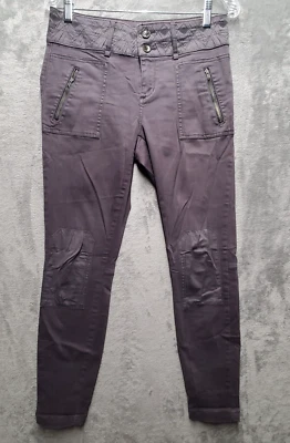 Calça Pilcro And The Letterpress Feminina 28 Cinza Moto Joelho Patch Bordado - Imagem 1 de 4