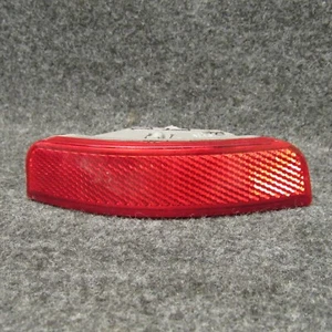 1997-2005 Park Avenue RH Front Door Panel Courtesy Marker Red Light Lamp 62658 - Picture 1 of 4