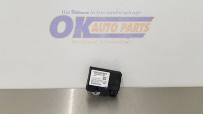 16 MERCEDES BENZ E63S AMG W212 FUEL PUMP CONTROL MODULE 0009007306 - Image 1 of 4