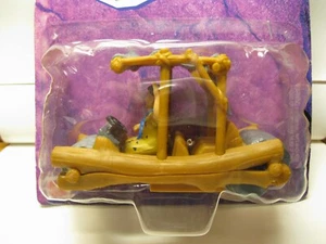 THE FLINTSTONES MOTORIZED CAVE CARS 1993 MATTEL THE FLINTMOBILE - Picture 1 of 2