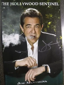JOE MANTEGNA handsigniertes Autogramm 4x6 FOTO = SCHAUSPIELER - FAT TONY & PATE III - Bild 1 von 3