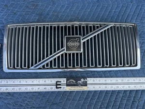 1989-1995 Volvo 740 940 Front Grille Assembly w/o Fog Lights 3518885 OEM #5019E - Picture 1 of 18