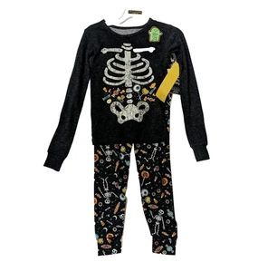 Trick or Treat Schlaf Halloween Skelett Süßigkeiten Pyjama Set Größe 6 Leuchtet im Dunkeln Neu - Bild 1 von 6