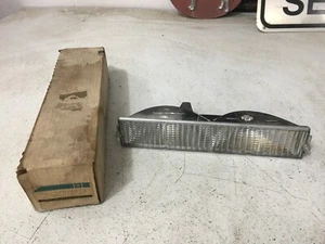 GM NOS 1980-83 Buick Regal Front Right Turn Signal Lamp Light 914872 - Picture 1 of 10