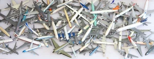 Plastic Snapfit Mixed Scale Selection of 60 x Aircraft - Picture 1 of 7