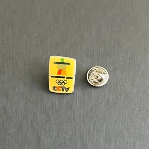 Vancouver 2010 Winter Olympic Games Media CCTV PIN BADGE - Picture 1 of 1