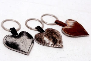 Juego de 3 Llaveros 100% Natural Piel de Vaca Forma de Corazón Cuero Pelo Sobre Llavero 73 - Imagen 1 de 2