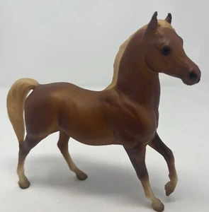 Vintage Breyer Molding Co. Trotting Horse, Tan. - Picture 1 of 10