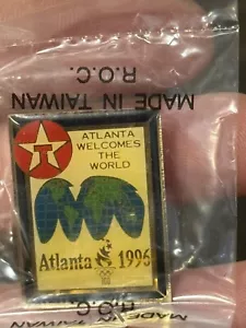 Texaco 1996 Atlanta Welcomes World VTG Olympic Game Pin Lapel Hat Cap Pin NEW!! - Picture 1 of 2