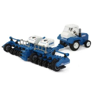 Kinze Tractor and 4900 Planter Block Set, GPR1324 - Picture 1 of 7