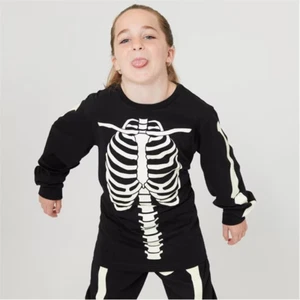 Linea Kids Halloween Skeleton Pyjamas in Age 2-3 Years - Glow in the Dark - Picture 1 of 7