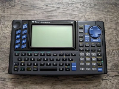 Calculadora Texas Instruments TI-92 Plus | Gráficos científicos | Funcionamento testado | - Imagem 1 de 3