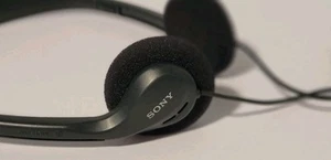 Vtg Sony Walkman MDR-007 Lightweight Headphones On-Ear Foam Pads Adjustable Band - Picture 1 of 3