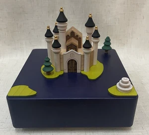Wooderful Life Music Box Jean Cultural & Creative Co Castle Blue No Carriage - Picture 1 of 8