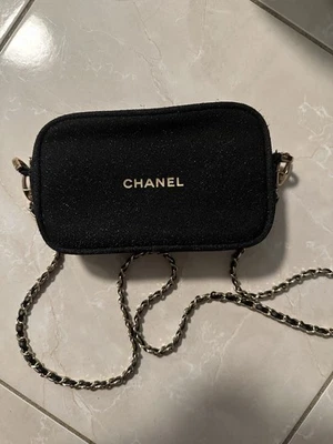 Chanel Auténtico Bolso Cosmético con Cadena de Chanel Beauty Foto 1 de 4
