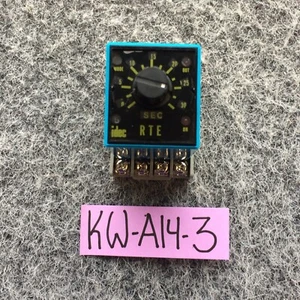IDEC RTE-P11 Time Delay Relay, 24V AC/DC - contacts 120VAC, 8-Pin, 10 Amp, DPDT - Picture 1 of 7