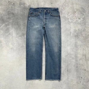 Pantalones de mezclilla recortados vintage años 90 Levis 501xx hechos en EE. UU. azul desteñido talla W31 L26,5 - Imagen 1 de 24