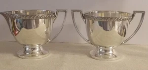 Vintage Avon Wm Rogers Versilbert Milchkännchen & Zuckerdose, #3632 #3631 - Bild 1 von 11