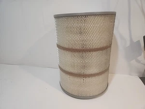 NAPA Air Filter 2225 - Picture 1 of 3