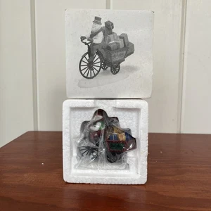 Dept 56 Holiday Deliveries North Pole Heritage Village #56371 Santa On A Bike - Picture 1 of 4