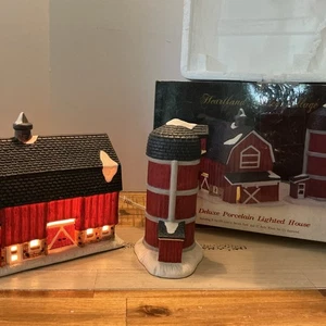 Heartland Valley Village Deluxe Porcelain Lighted Red Barn With Silo Box & Light - Picture 1 of 9