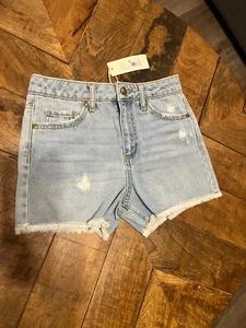 GB Juniors Distressed Frayed Hem Denim Shorts, Light Blue Size 10 (B3) - Picture 1 of 6