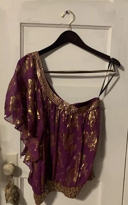 Blusa para mujer Bebe con hombros descubiertos púrpura con lentejuelas Foto 1 de 4