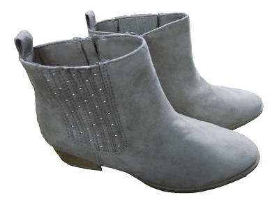 Botines LC LAUREN CONRAD Tachonados Talla 8.5 Taupe TAN Imitación Gamuza 1.5" Tacones Foto 1 de 4