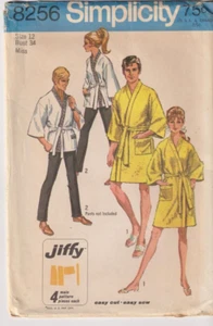 8256 SIMPLICITY Jiffy cc.1969 - Short or Long ROBE - Misses Sz 12 B 34" - Picture 1 of 2
